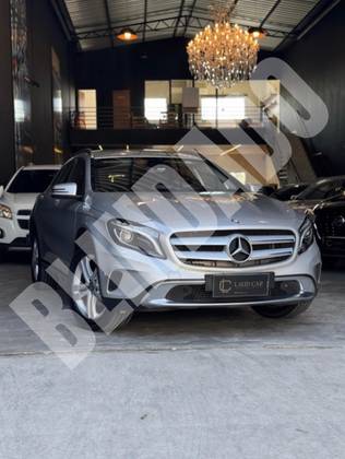 MERCEDES-BENZ GLA 200 1.6 CGI STYLE 16V TURBO FLEX 4P AUTOMÁTICO